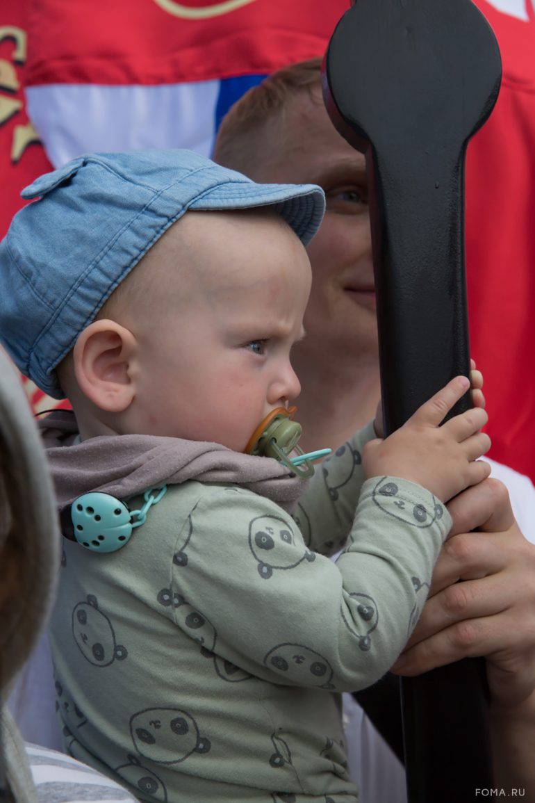 Более 40 000 человек прошли сегодня крестным ходом в честь празднования Собора Московских святых