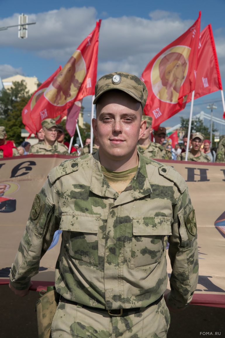 Более 40 000 человек прошли сегодня крестным ходом в честь празднования Собора Московских святых