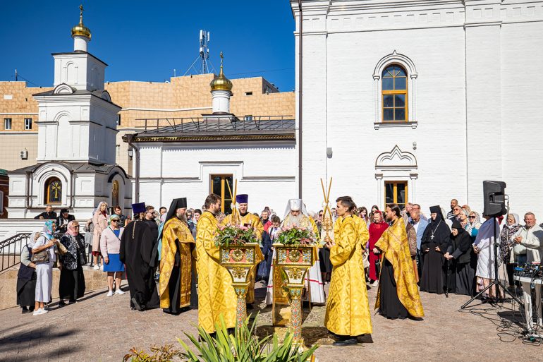В Симбирском Спасском женском монастыре открыли мемориал в память о репрессированных монахинях