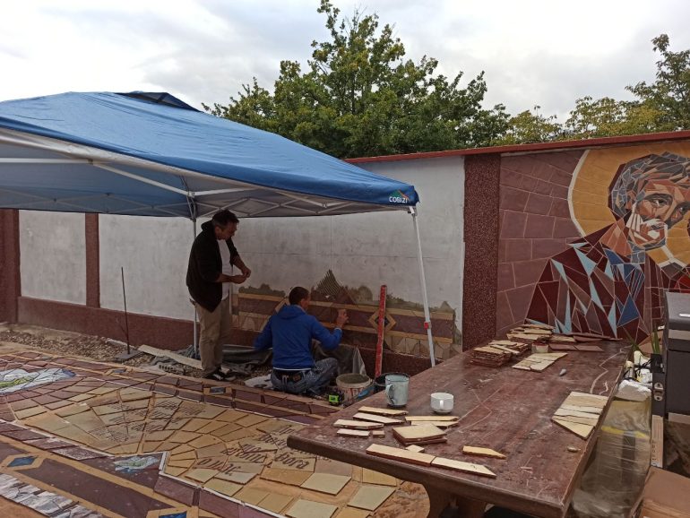 «Было ощущение как в эпицентре урагана». Что вывело нас с мужем к свету в один из самых мрачных моментов