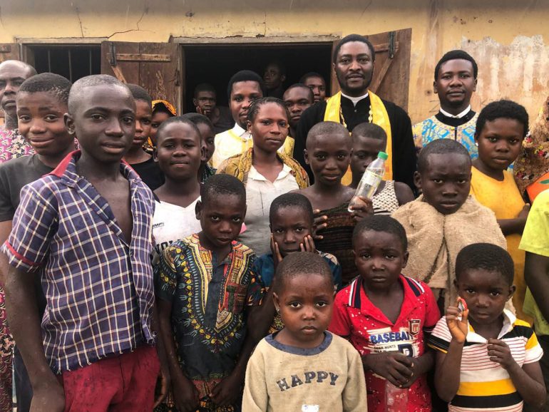 В Нигерии 20 человек из народа тив приняли православную веру