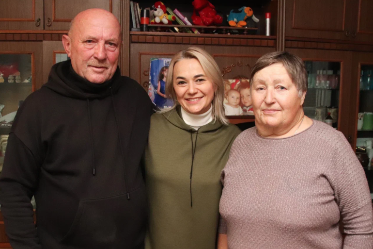 «Они прошли через леденящий ужас. Но именно рядом с ними ты ощущаешь тепло»