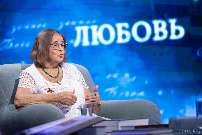 Может ли нейросеть заменить психолога? Парсуна Ларисы Шеховцовой