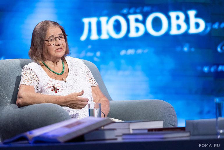 Может ли нейросеть заменить психолога? Парсуна Ларисы Шеховцовой