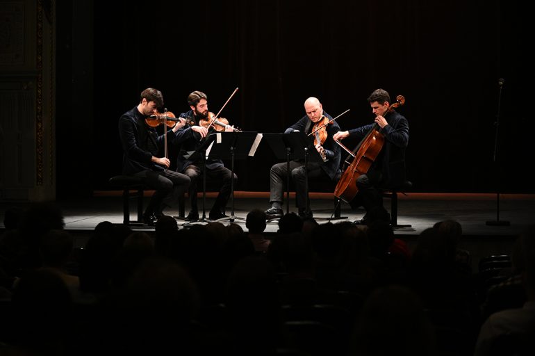 Венгры соприкоснулись с духовной культурой России: впервые услышали Сретенский хор, узнали о возрождении Кижей и познакомились с народными инструментами