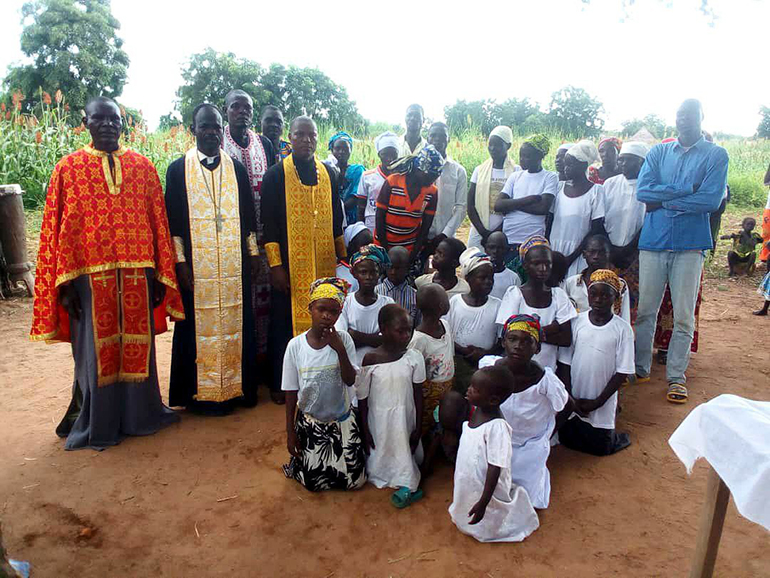 В Камеруне к Русской Православной Церкви присоединились еще 38 человек