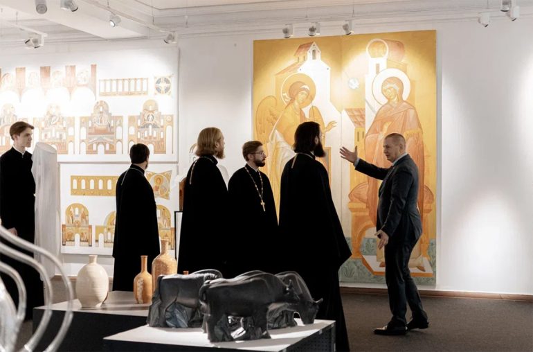 В РГХПУ им. С.Г. Строганова освятили уникальную часовню: ее интерьер создали на кафедрах ВУЗа