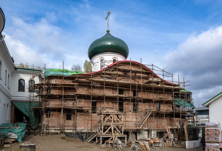 Первый московский храм в честь преподобного Александра Свирского достроят осенью 2026 года