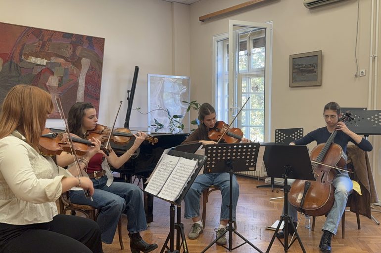 Жители шести городов Сербии приобщились к духовной культуре России