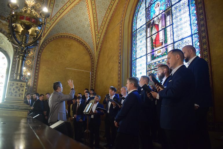 Жители шести городов Сербии приобщились к духовной культуре России