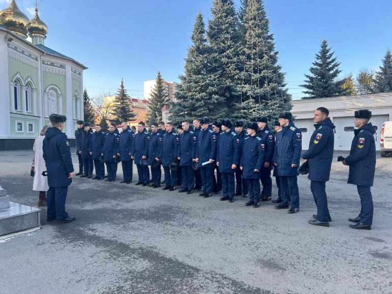 Курсанты-летчики знакомятся с духовной жизнью Челябинска и историей православия на Южном Урале
