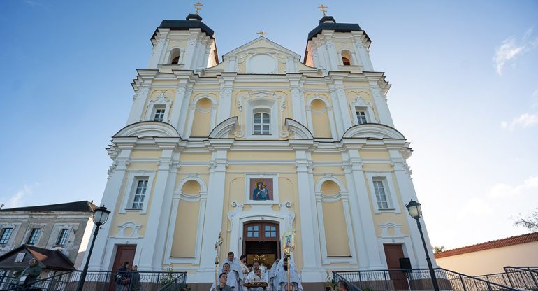 В Беларуси освятили восстановленный и один из крупнейших храмов Гомельщины с уникальной иконой