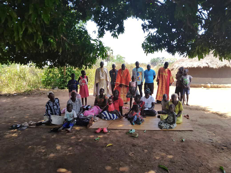 Патриарший экзархат Африки собирает средства для бурения скважины в одном из селений Уганды, жители которого пьют загрязненную воду