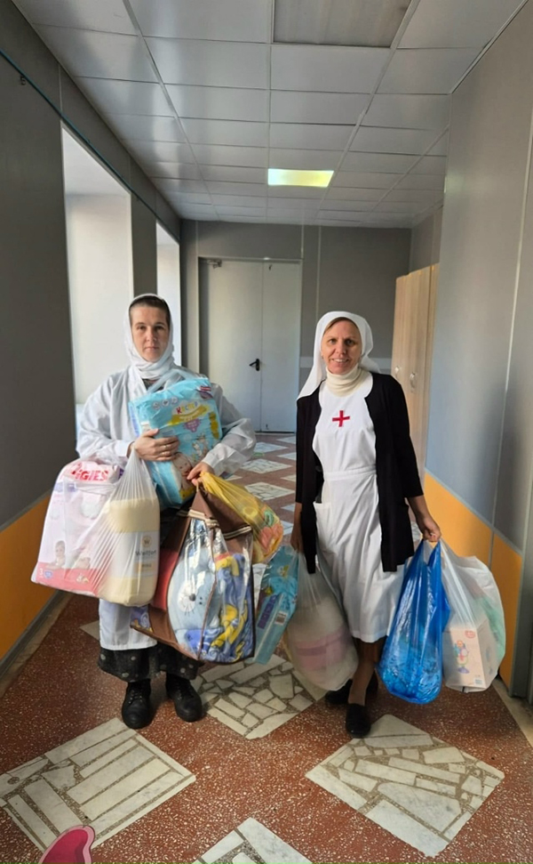 Священники и сестры милосердия Челябинской епархии посещают 33 больницы региона