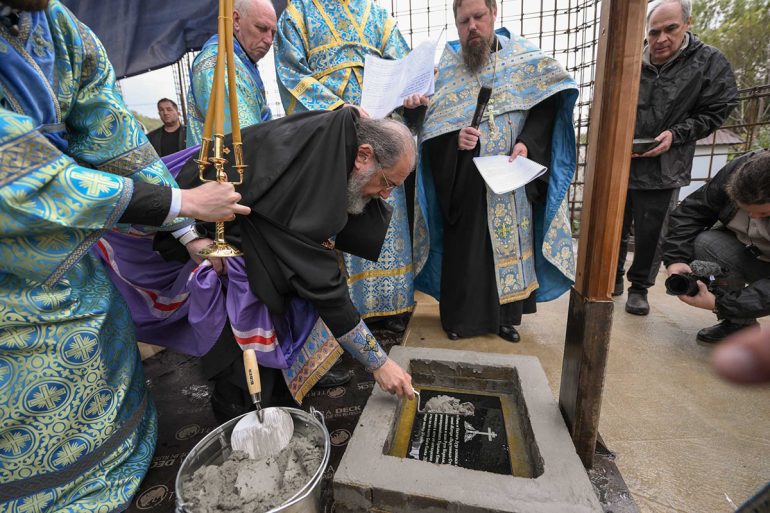 В Сочи заложили храм в честь редкой иконы Божией Матери «Нерушимая Стена»