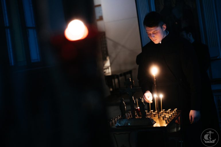 Церковные «ляпы»: «святой отец» и другие ошибки