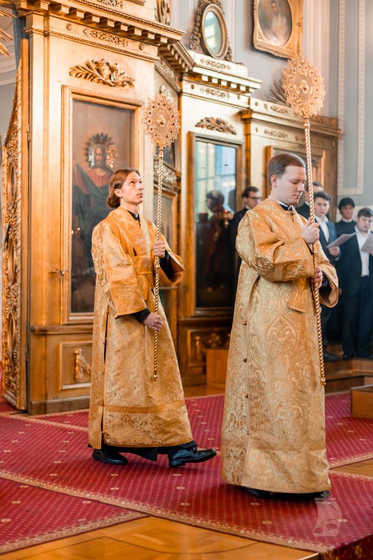 Церковные «ляпы»: «святой отец» и другие ошибки