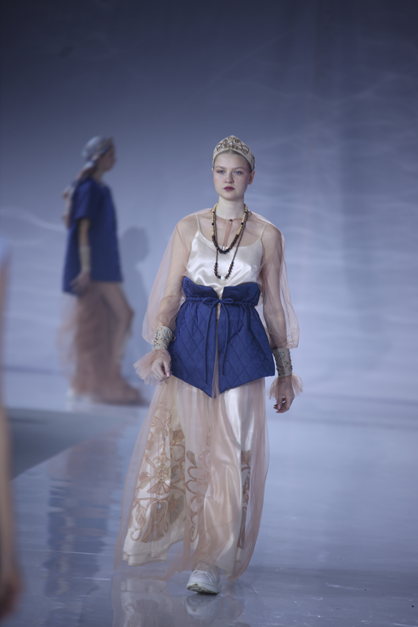 Студентки православного колледжа из Ярославской области получили спецпризы на международном фестивале моды