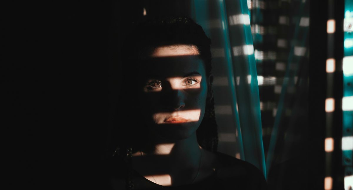 Парень не может простить, что была замужем. Что делать?