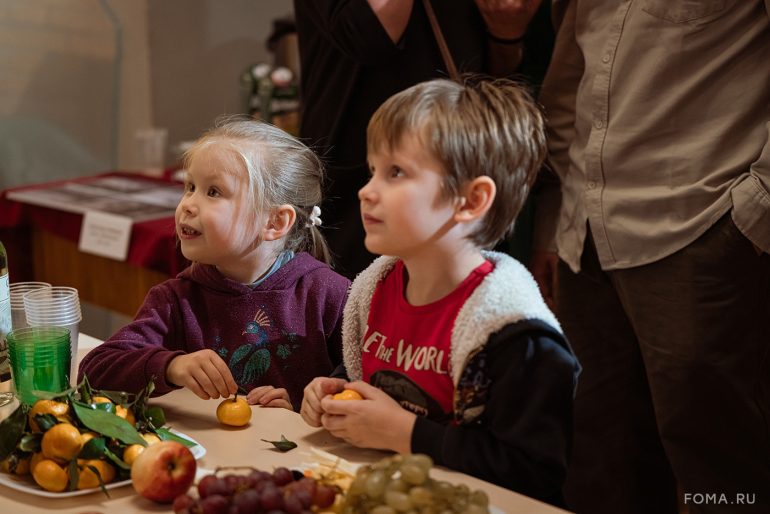 К юбилею фотографа журнала «Фома» Владимира Ештокина в Книжной палате в Черниговском открылась его авторская выставка