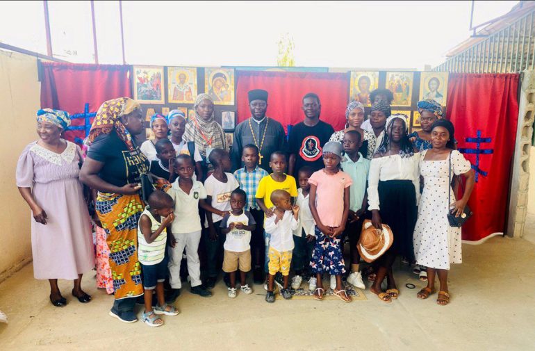 В столице Анголы православную веру приняли четыре местных жителя