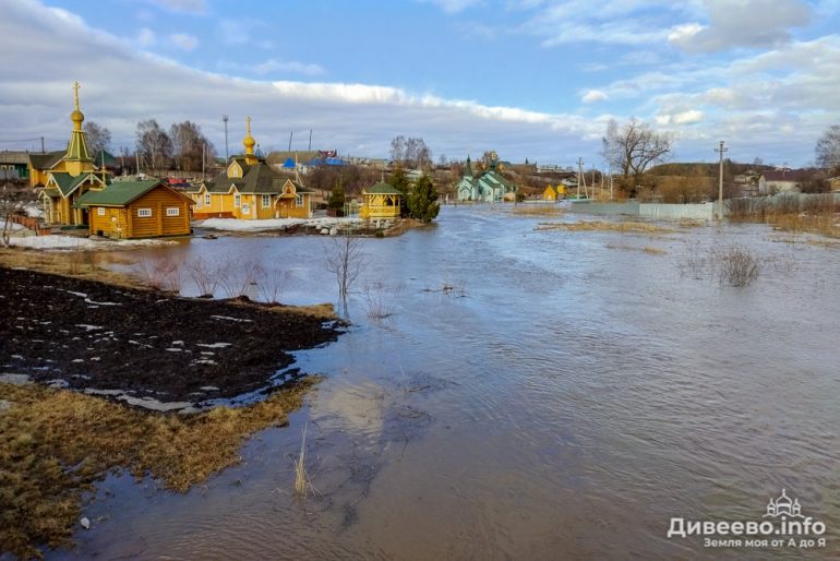 «Я залез в долги и уже успел потратить всё, что мне одолжили». Чудо в паломничестве к святому Серафиму