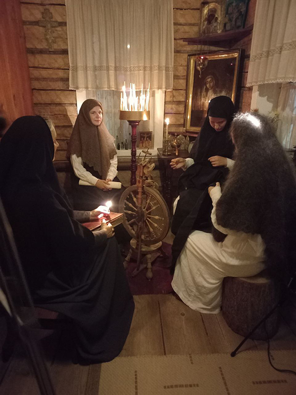 15 ноября в Дивеевском монастыре представят фильм о трех поколениях Ушаковых: одна из героинь – первая игумения обители