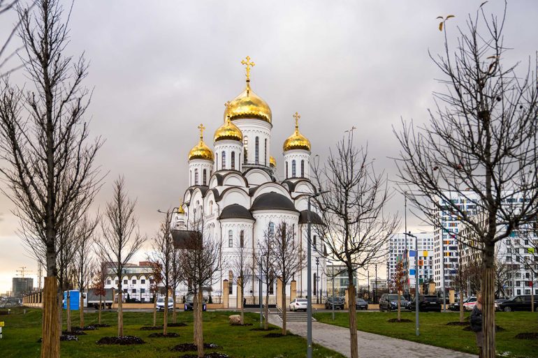 Патриарх Кирилл освятил в Останкине главный храм всех строителей России: при храме создан уникальный центр для кризисных женщин