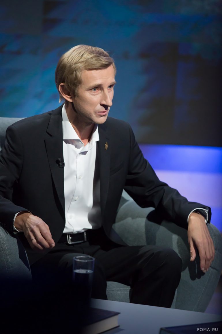 Нужно ли говорить всю правду о войне? Парсуна Александра Егорцева