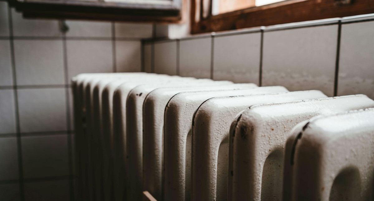 Можно ли не окунать младенца в купель, если в храме нет отопления?