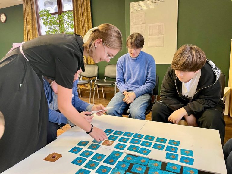 Школьники выбирают воскресенье для общения с Богом