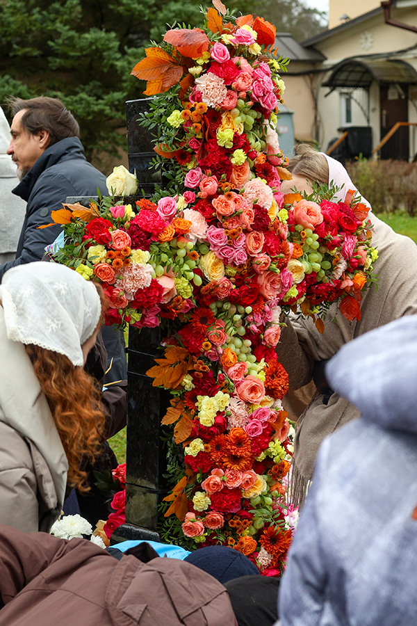 В Оптиной почтили память отца Илиодора (Гайриянца): его путь к вере начался с подаренного переписанного молитвенника, а затем он раздавал распечатки молитв уже другим