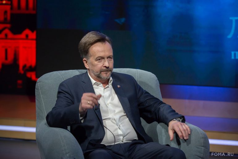 Может ли художник творить без веры? Парсуна художника Дмитрия Белюкина