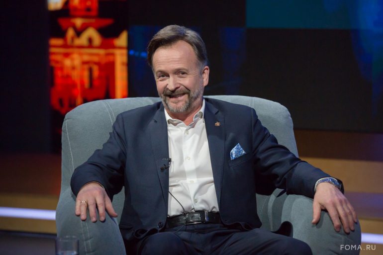 Может ли художник творить без веры? Парсуна художника Дмитрия Белюкина