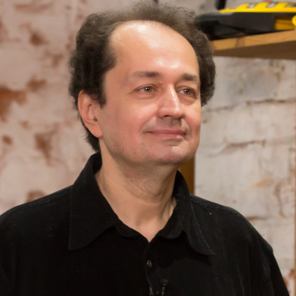 МАКАРОВ Владимир