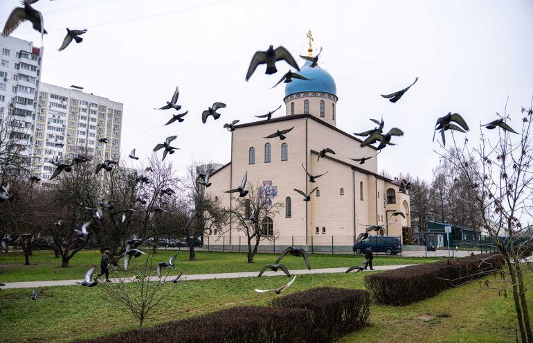 Патриарх Кирилл освятил в столичном районе Зябликово храм в честь Похвалы Пресвятой Богородицы