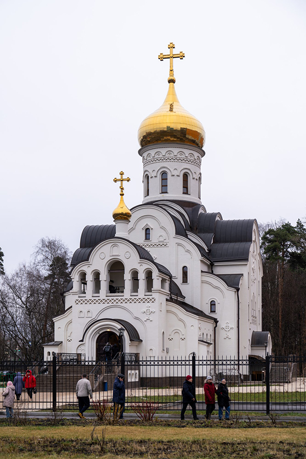 Патриарх Кирилл освятил новый храм Москвы, в котором есть уникальная икона святителя Николая Чудотворца