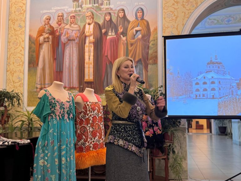 Виктория Цыганова посетила Николо-Сольбинский монастырь и пообщалась со студентками православного колледжа