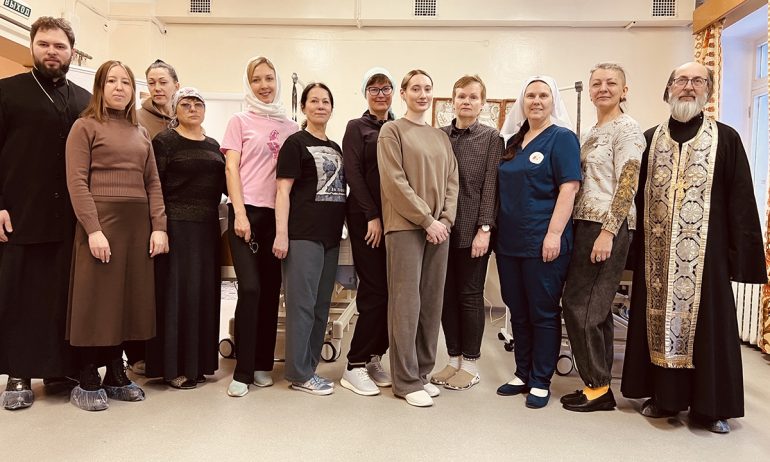 В Вологде больница святителя Алексия открыла учебный класс для сестер милосердия