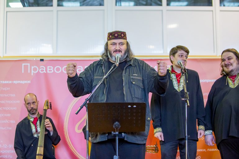 Мы «залипаем» вместо того, чтобы жить. Директор фестиваля «Артос» о синдроме напрасно прожитого дня