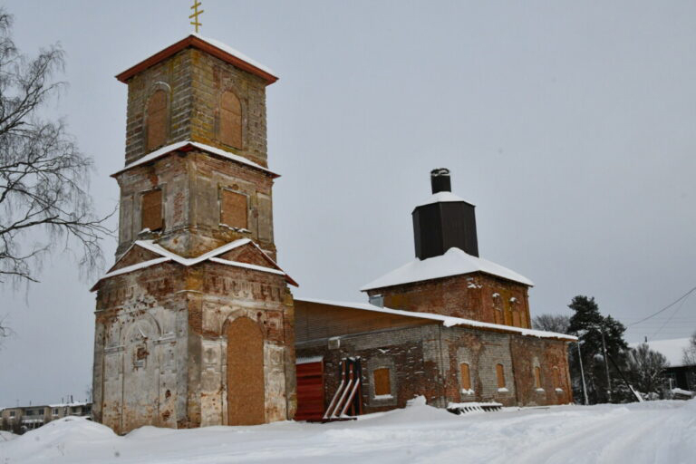 Ржевской епархии передали храм XVIII века в деревне Луги
