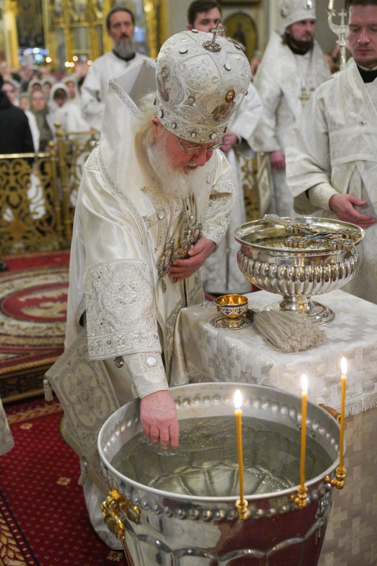 Ко дню интронизации: фотолента служения Патриарха Московского и всея Руси Кирилла за 2025 год