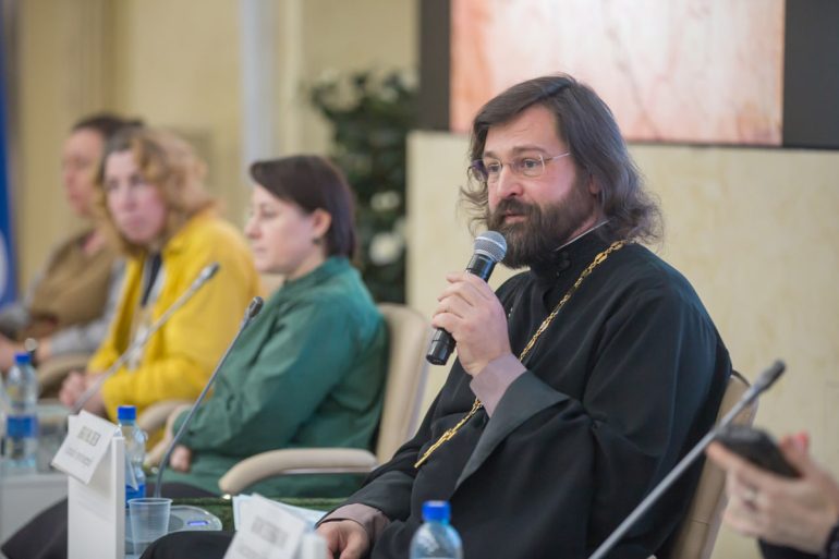 Около 300 «хранителей» со всей России обменялись опытом сохранения старинных сельских храмов