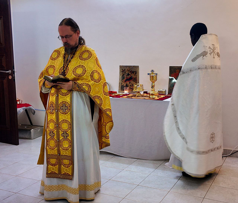 В Нигере совершена первая православная Литургия и освящена часовня