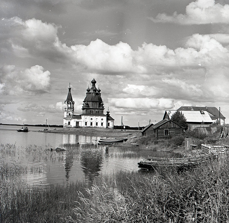 Фотография советских лет помогла увидеть, как выглядел дореволюционный храм на Онежском озере