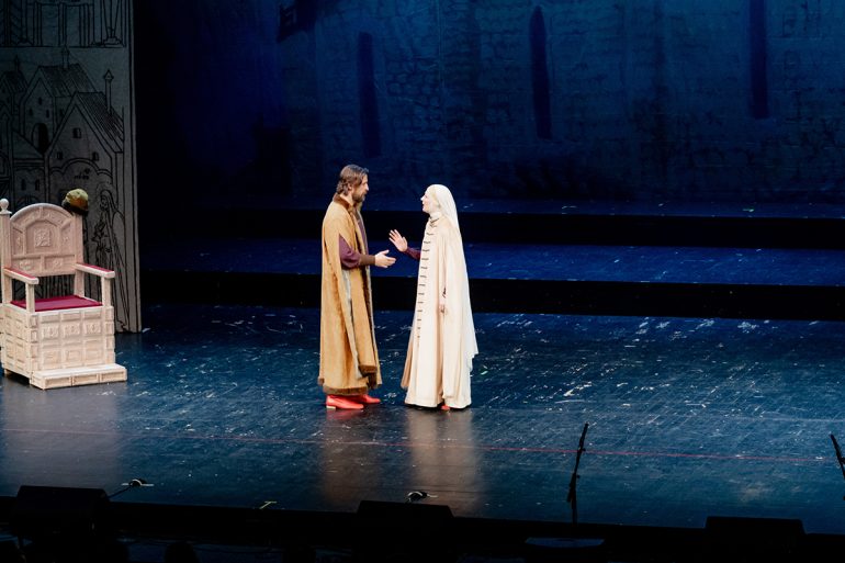 К 545-летию Стояния на Угре в Москве представили спектакль «Царь и Бог»