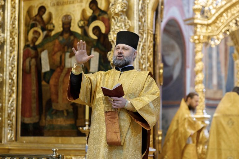 Литургия святителя Василия Великого: структура и особенности