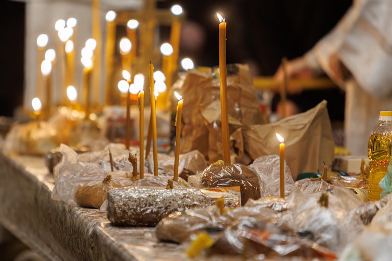 Как правильно провести вселенскую родительскую субботу?