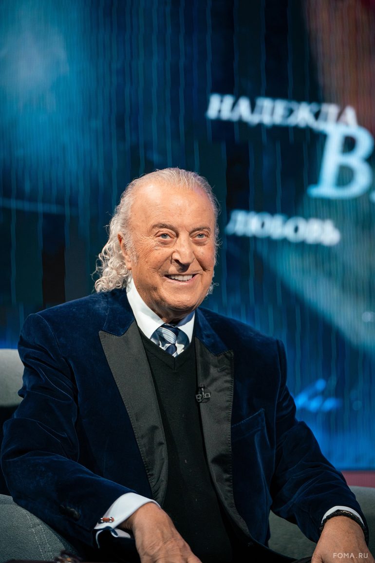 Стихи и молитвы от Бога. Парсуна поэта Ильи Резника