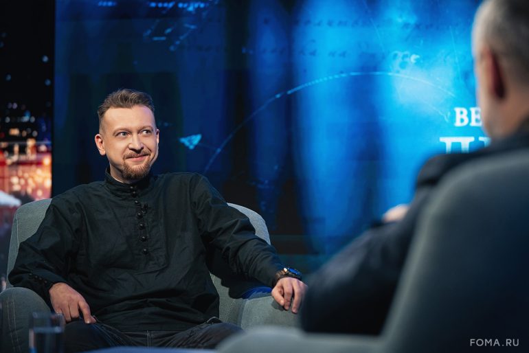 «Друг погиб на войне и воскрес — не это ли чудо?» Парсуна поэта и музыканта Ильи Оленева